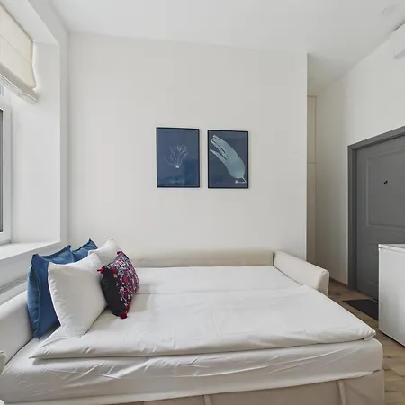 In Centre - Compact & Functional Dzīvoklis Riga