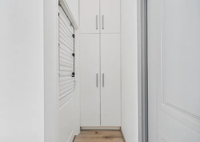 In Centre - Compact & Functional Dzīvoklis Riga